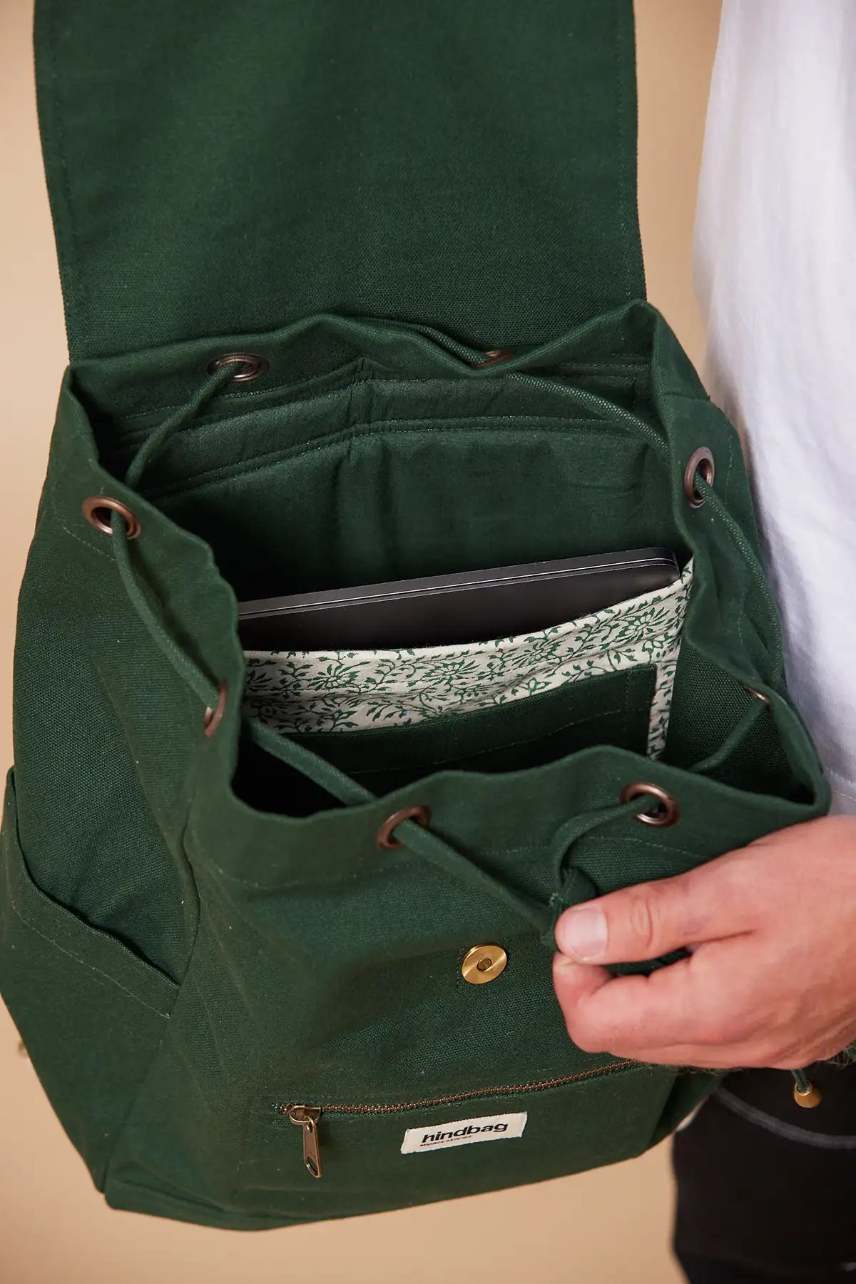 Eliot Sapin backpack