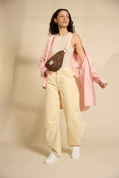 Olivia Leopard Cinnamon fanny pack