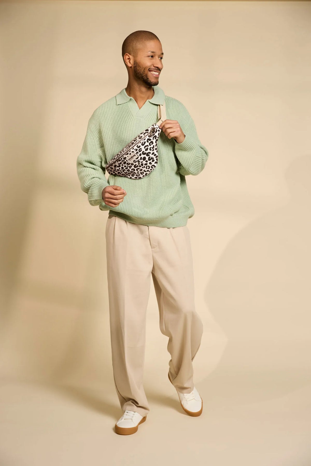 Olivia Leopard Off-white fanny pack