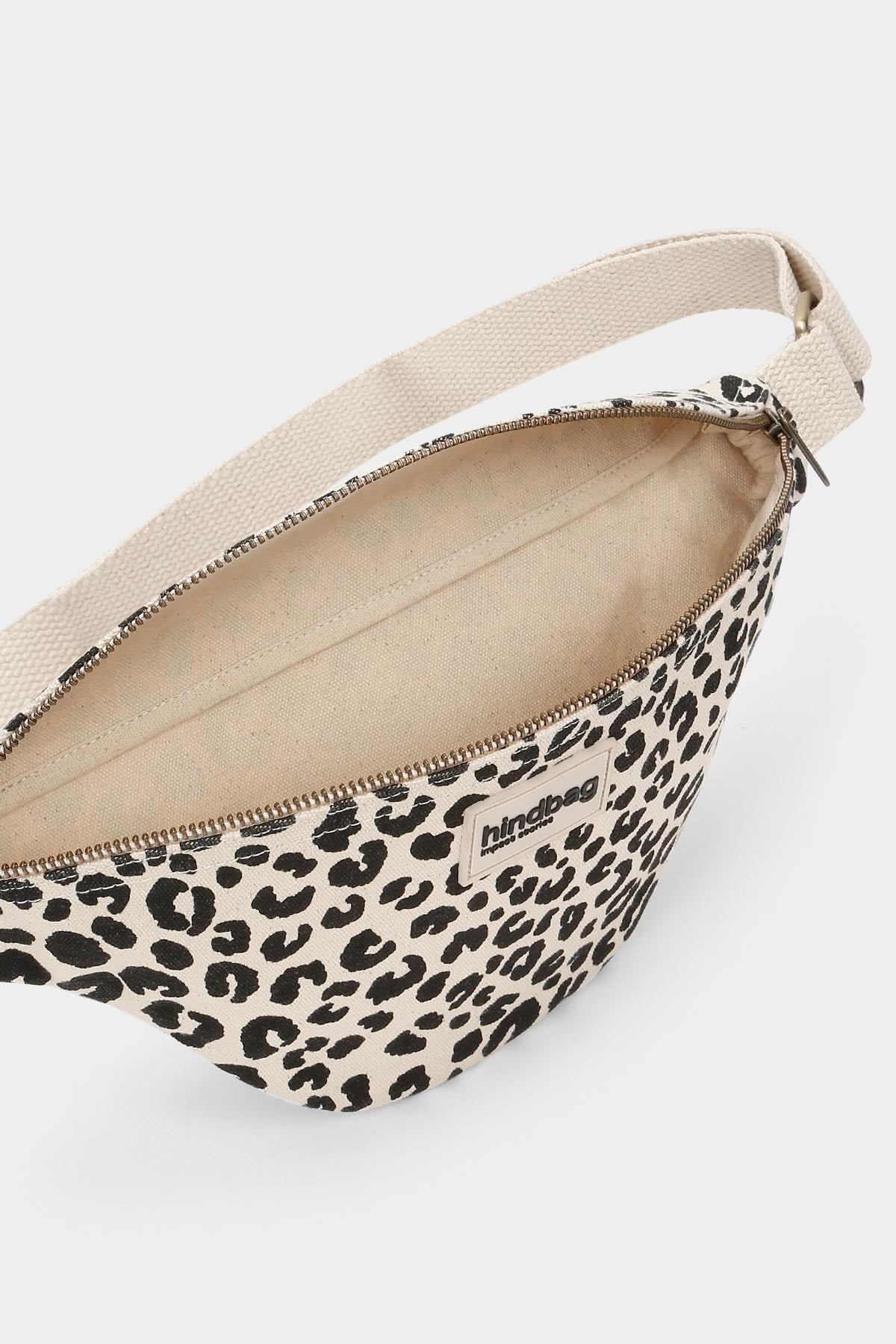 Olivia Leopard Off-white fanny pack