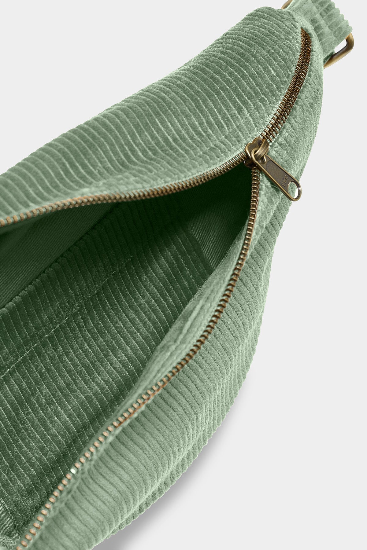 L Sasha fanny pack in mint green corduroy