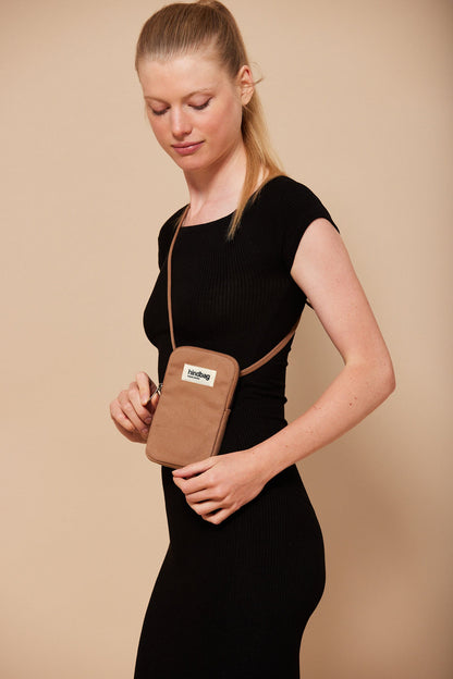 Bill Cinnamon phone pouch