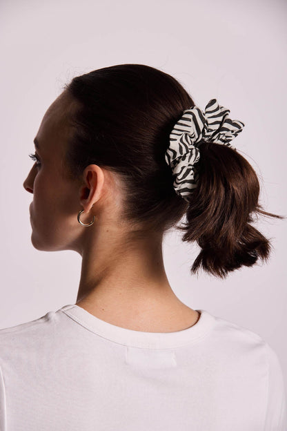 Calcutta scrunchie