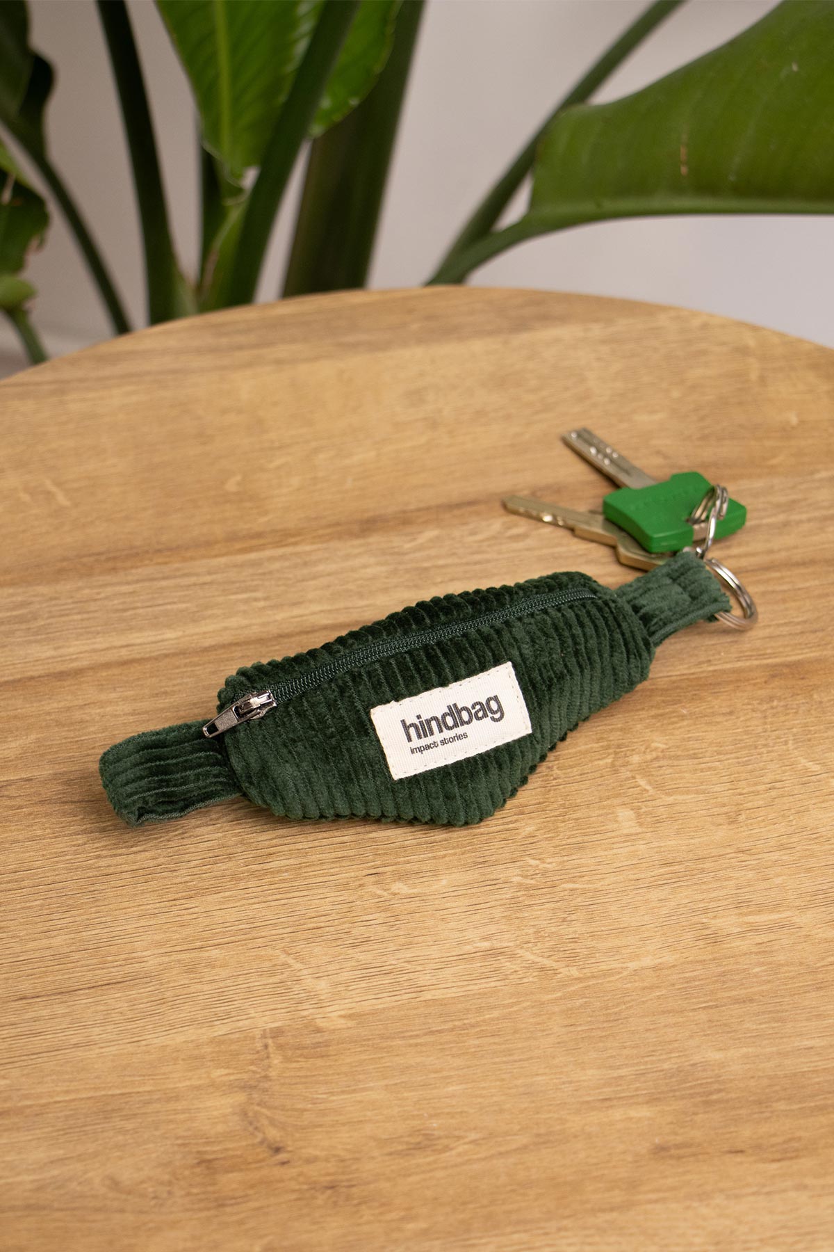 Côme Pine Green Corduroy Banana Keychain