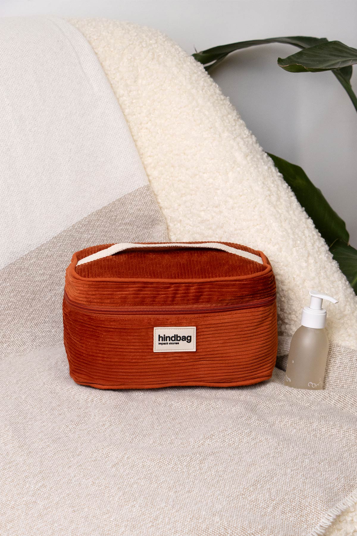 Gaspard Brick Corduroy Vanity Case