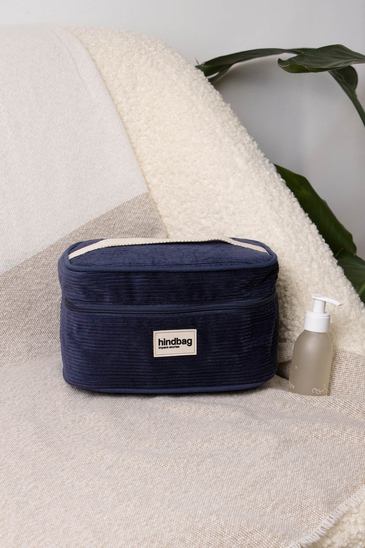 Gaspard Navy Corduroy Vanity Case