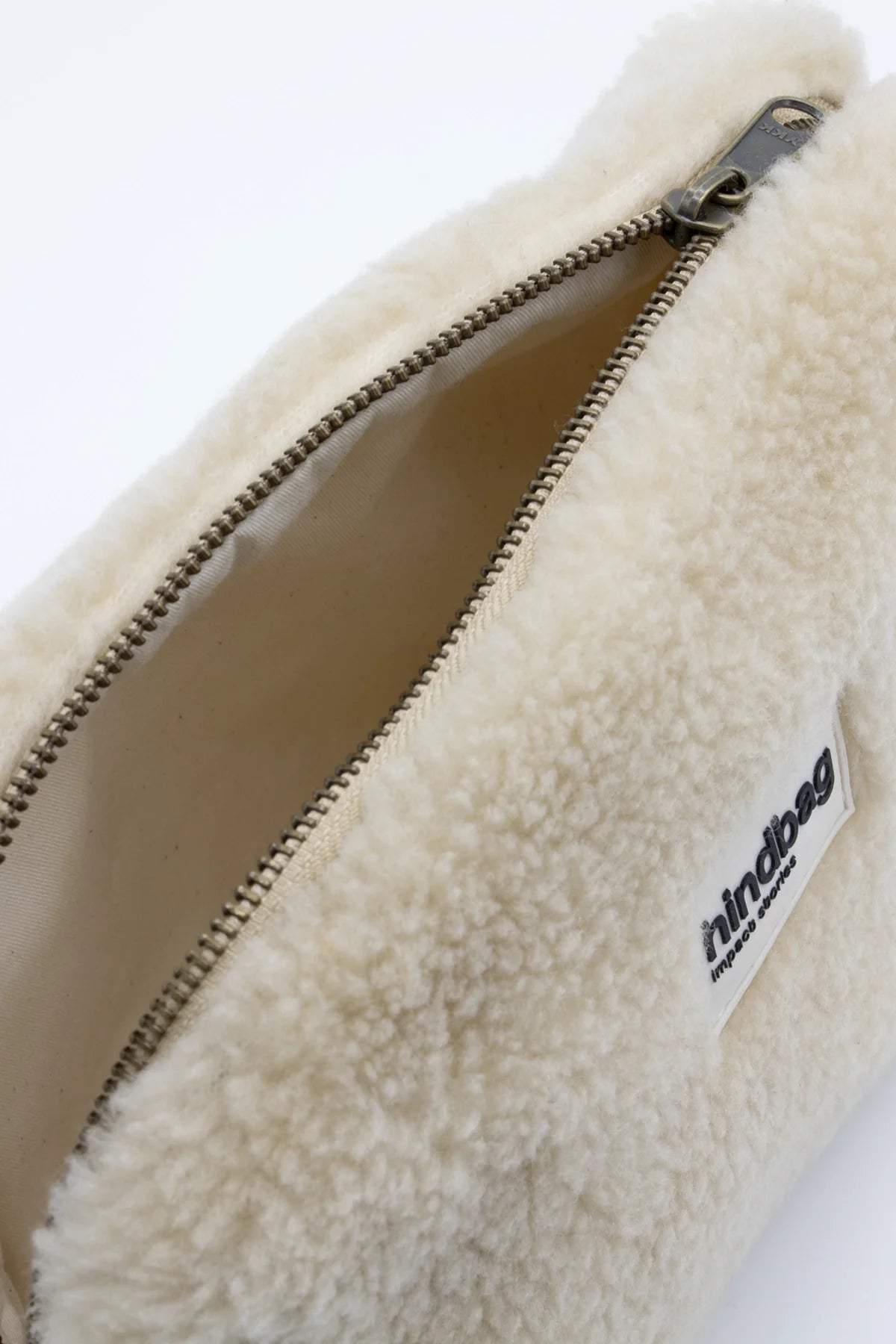 Léon Teddy toiletry bag