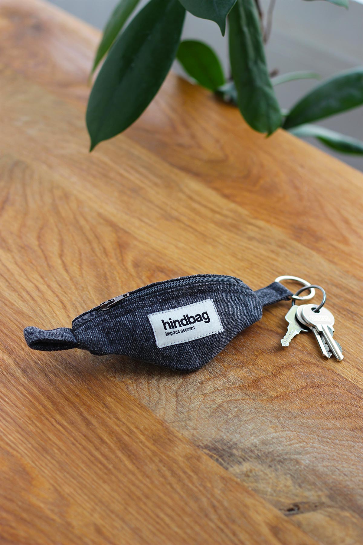 Côme Denim Gray Banana Keychain