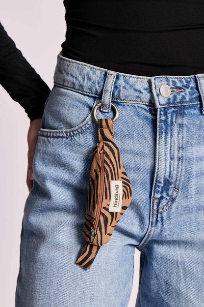 Côme Fanny Pack Keychain Cinnamon Zebra