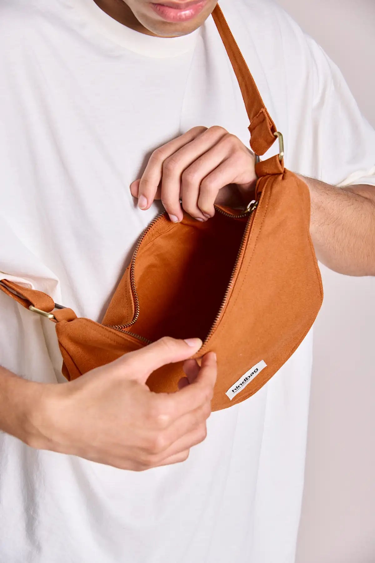 Andrea Siena fanny pack