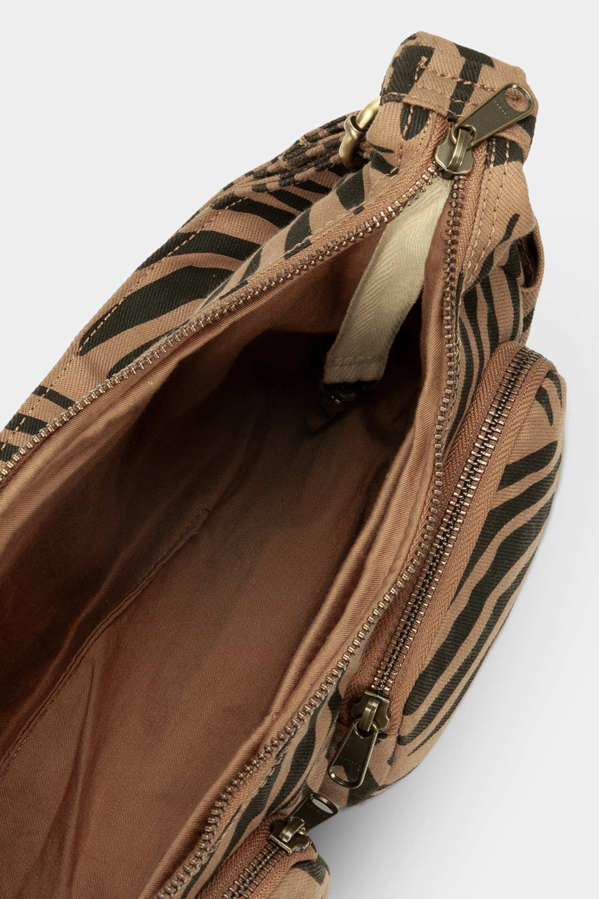 Emile Multipocket Bag Zebra Cinnamon