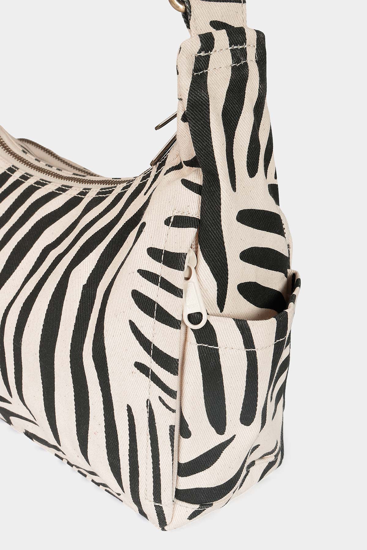 Emile Multipocket Bag Zebra Ecru