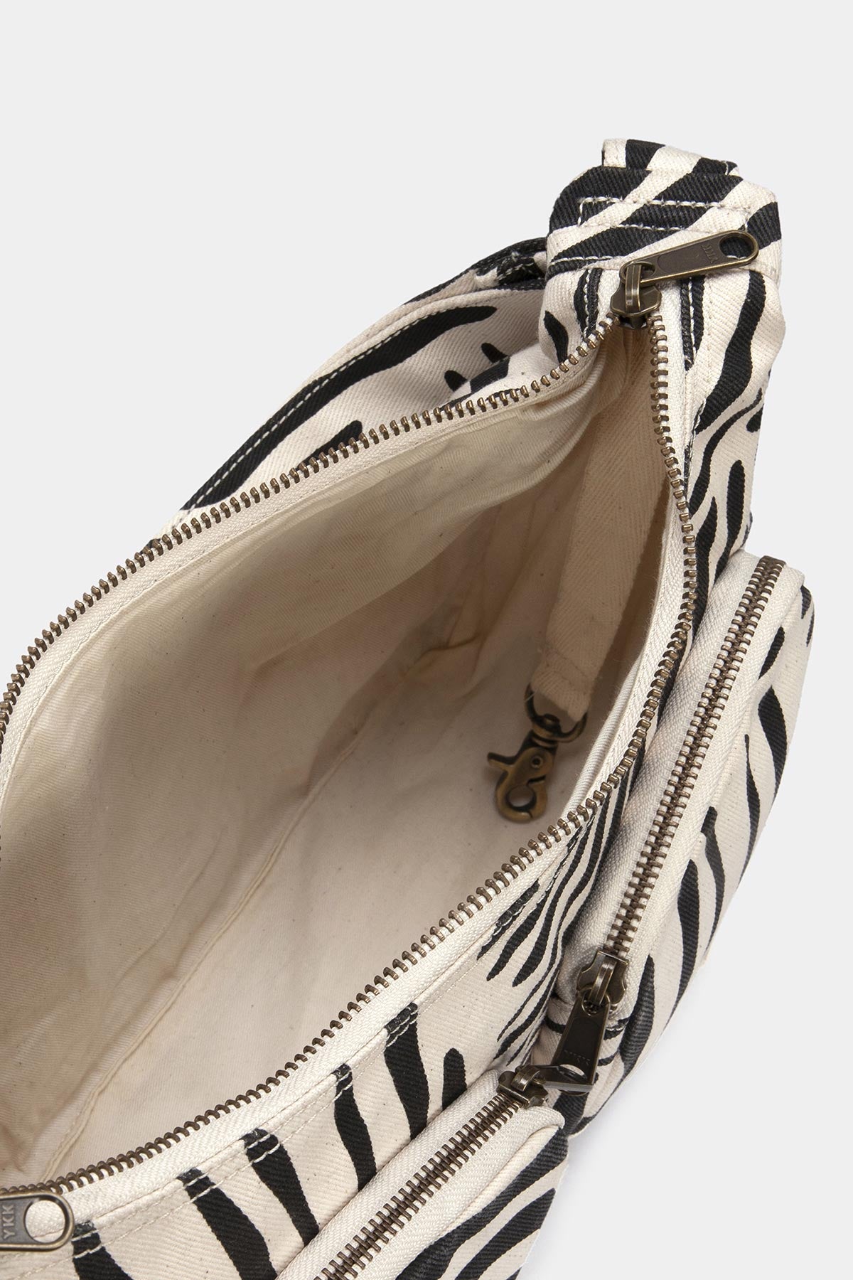 Emile Multipocket Bag Zebra Ecru