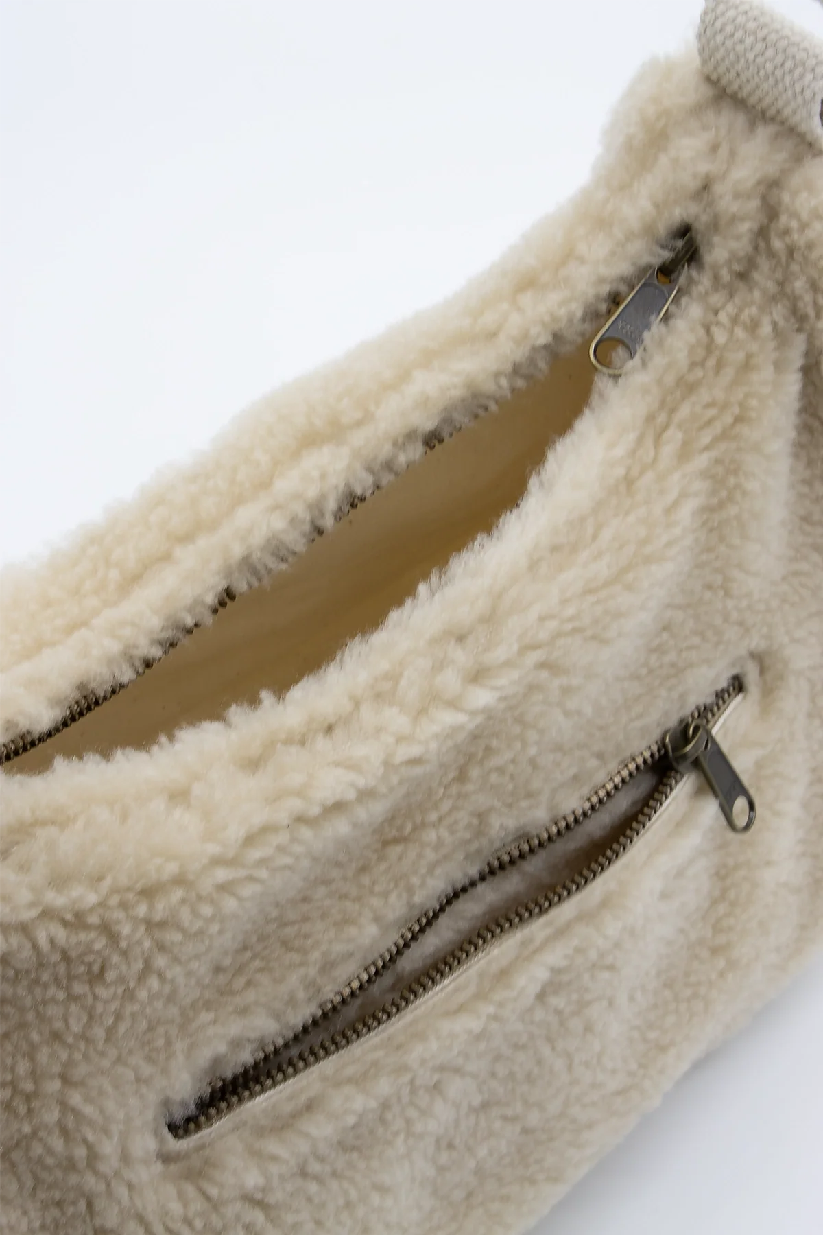Rosa Teddy Bag