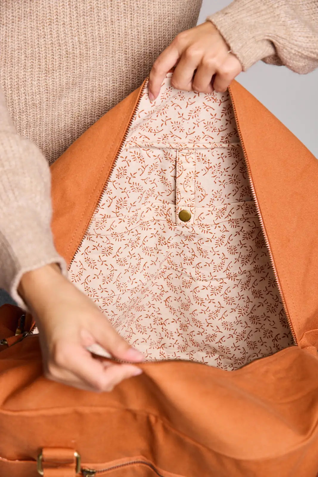 Yves Siena travel bag
