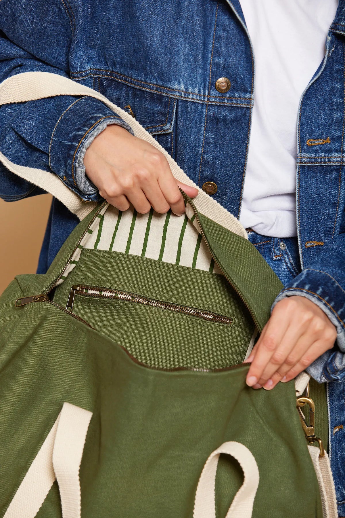 Simon Olive duffel bag