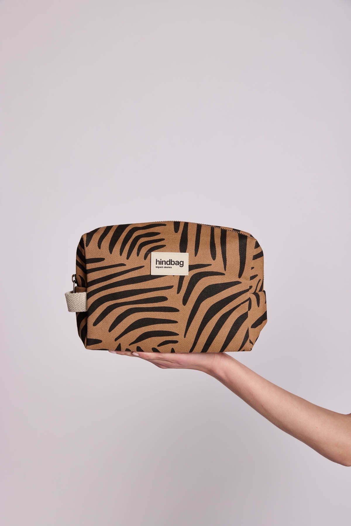 Léon Zebra Cinnamon Toiletry Bag