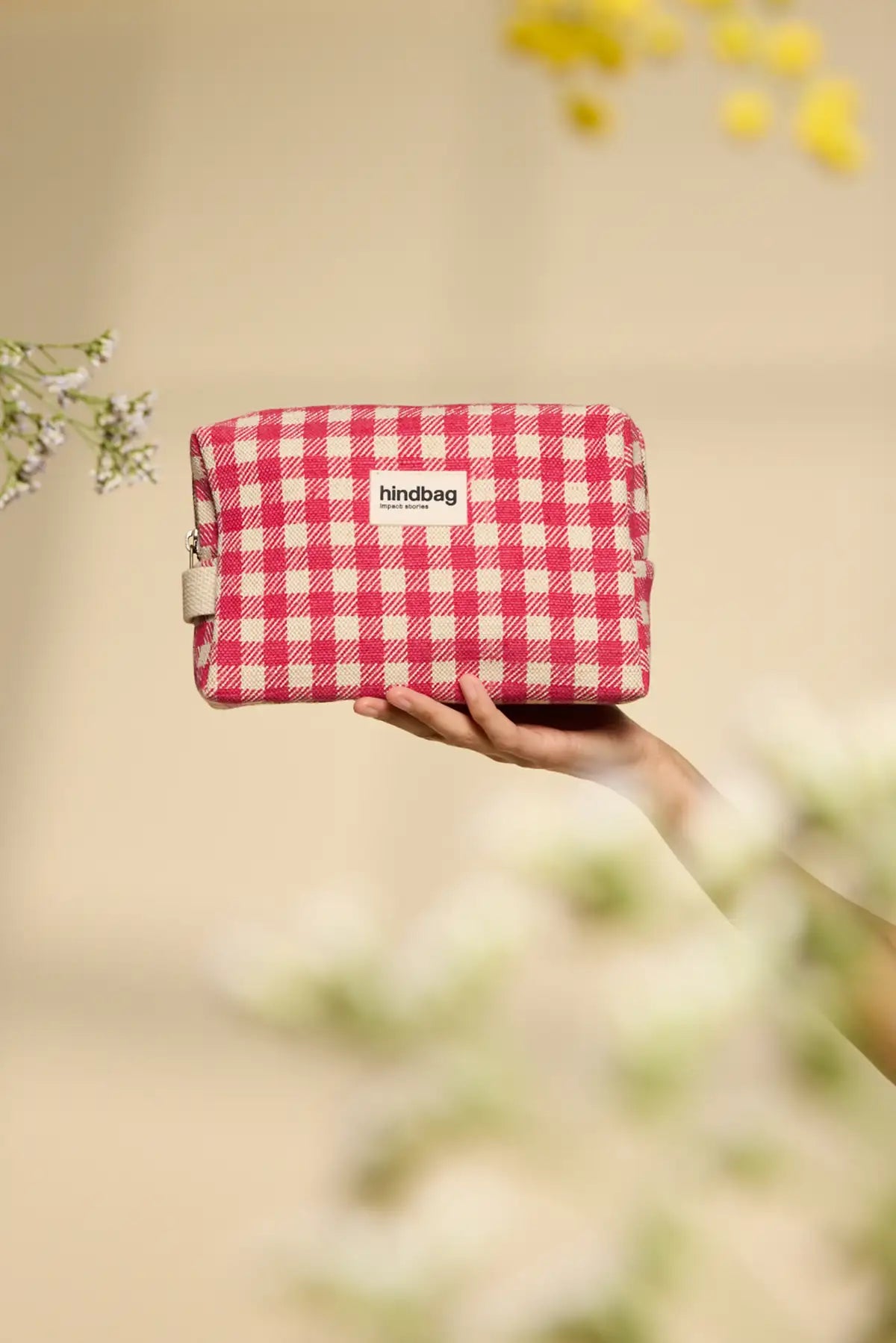 Léon Vichy pink toiletry bag