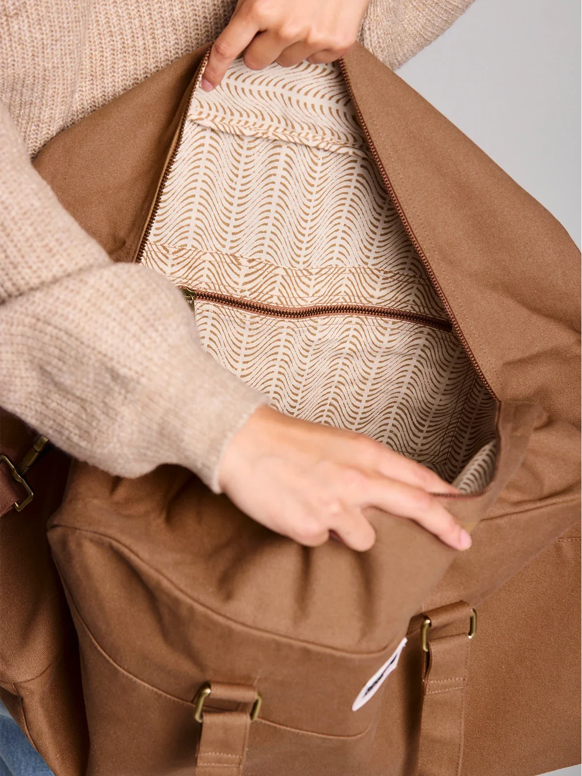 Yves Cannelle travel bag